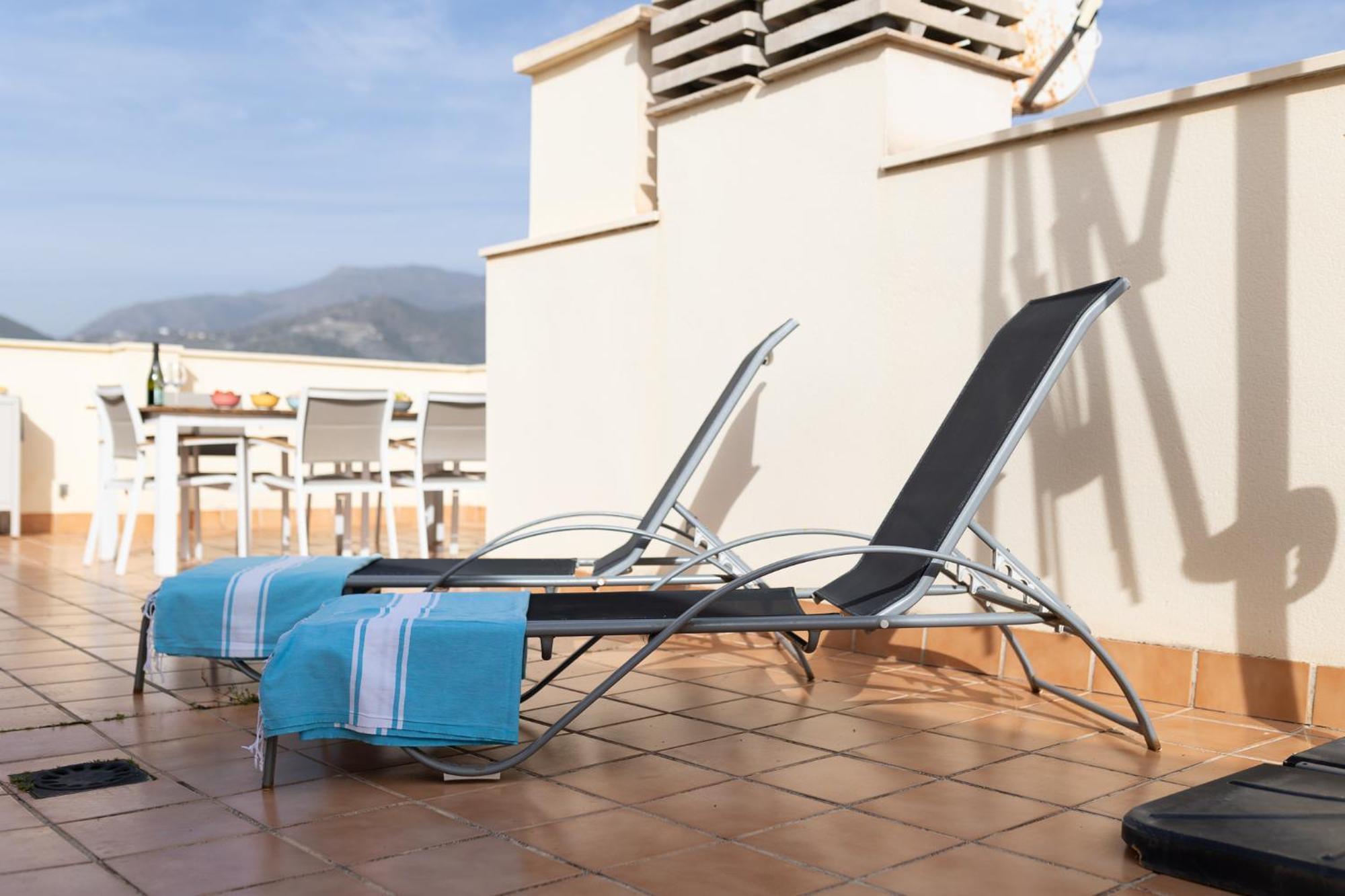 Blue Nautico - Penthouse With Stunning Views Of La Herradura 拉海瑞德拉 外观 照片